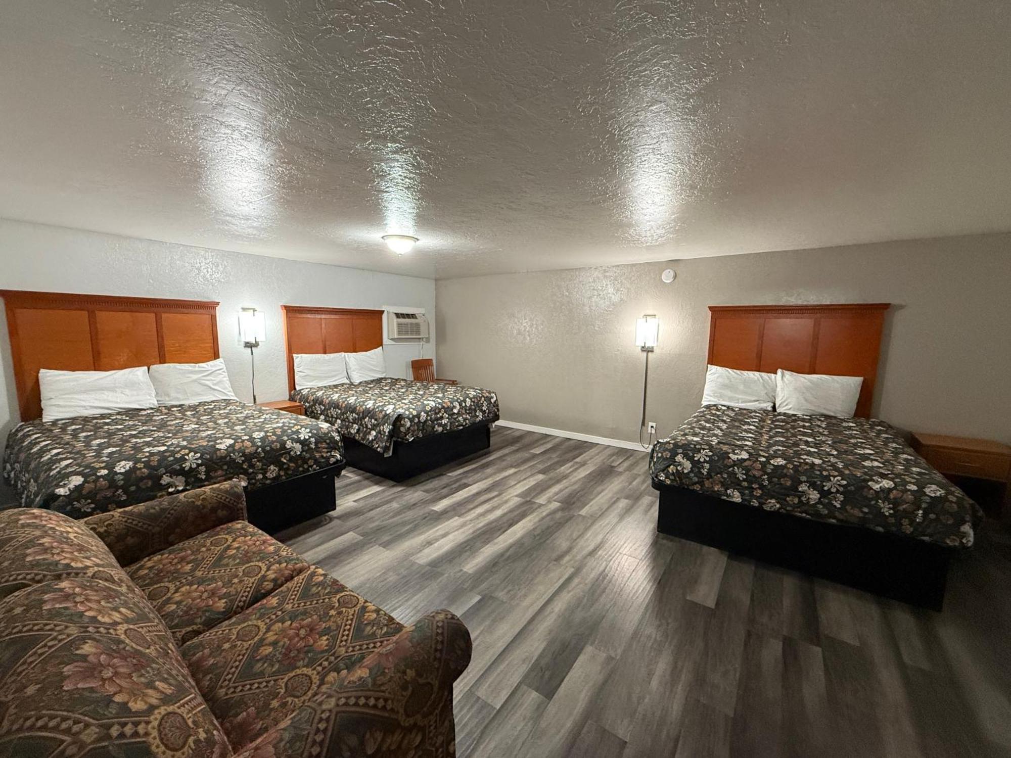 Budget Inn Бенд Экстерьер фото